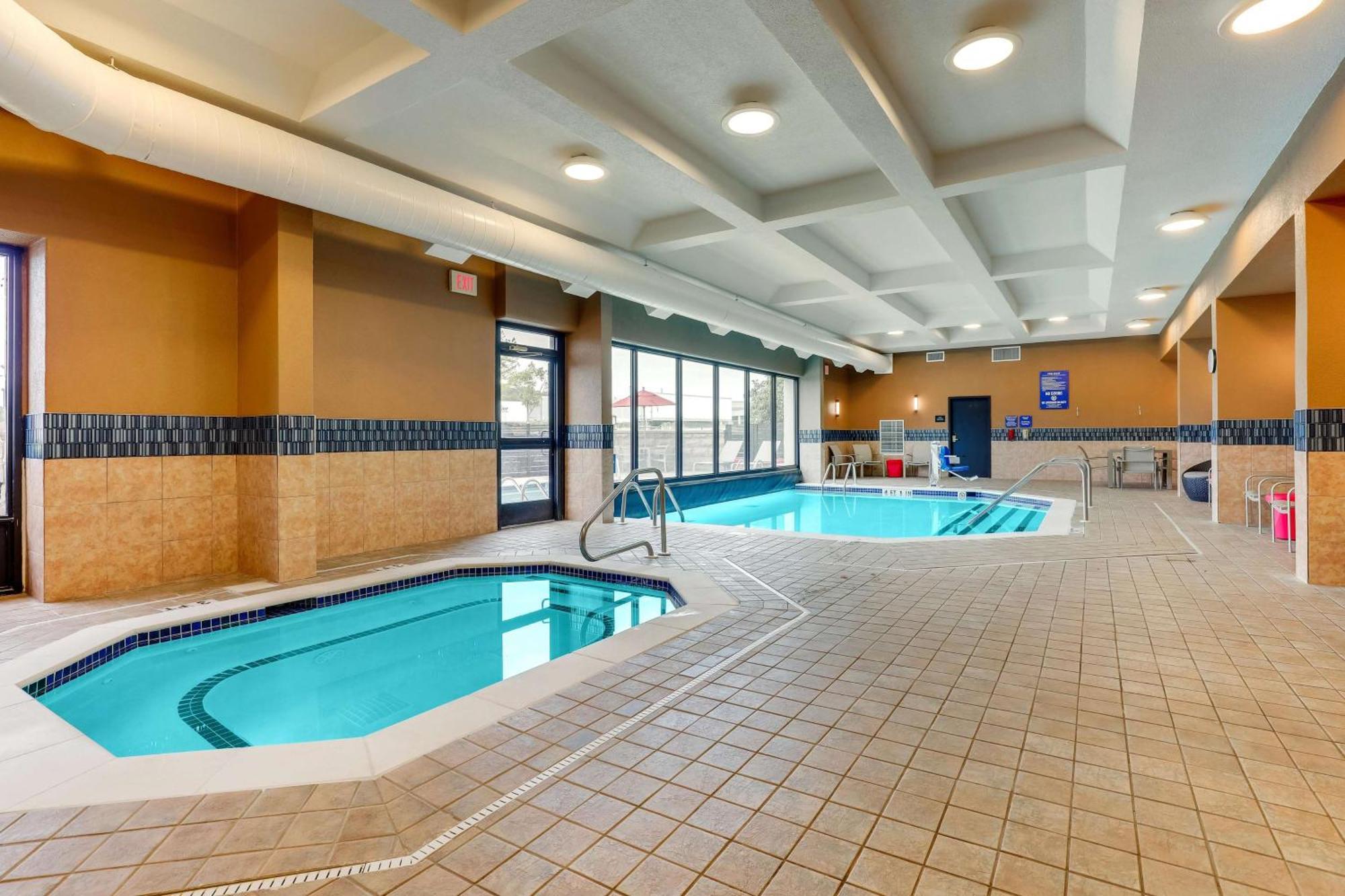 Drury Inn & Suites Birmingham Lakeshore Drive Экстерьер фото